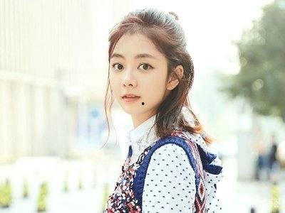 娱乐圈谭松韵吃瓜